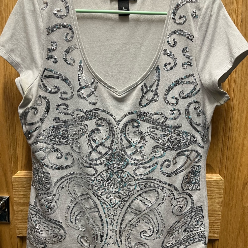 White House Black Market sequined tee, grey, Large